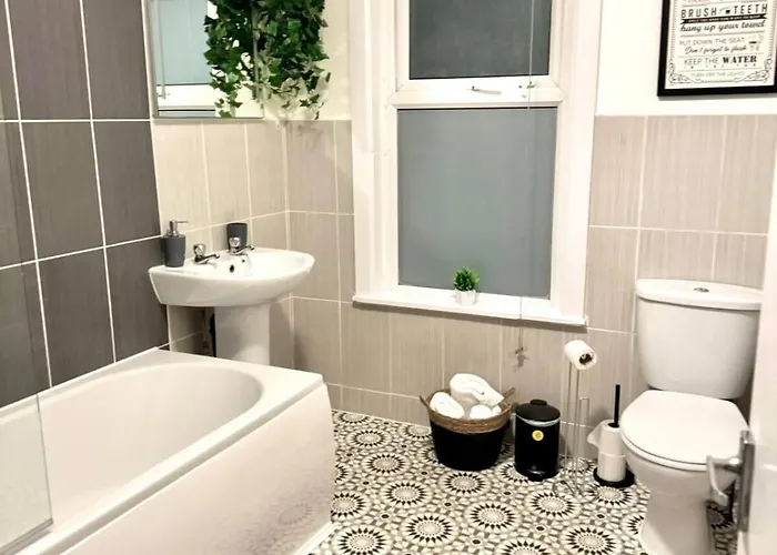 2br House By Eason Short Lets Hébergement de vacances