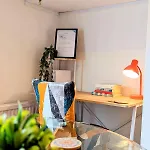Hébergement de vacances 2br House By Eason Short Lets