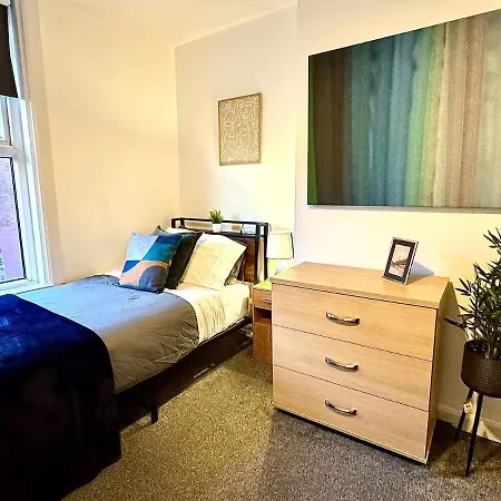 2br House By Eason Short Lets Holiday home