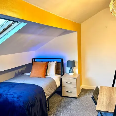 2br House By Eason Short Lets
