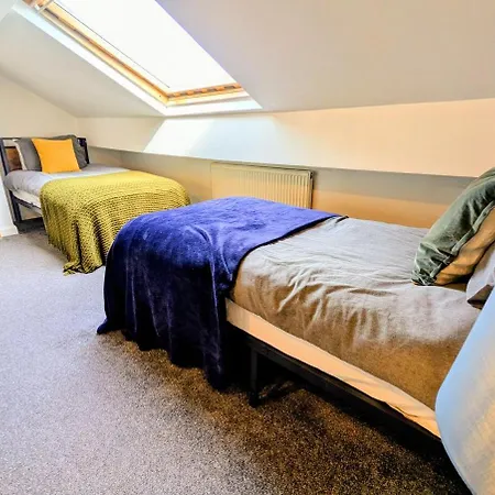 Holiday home 2br House By Eason Short Lets Leeds (West Yorkshire)
