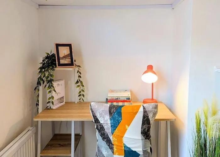 2br House By Eason Short Lets *