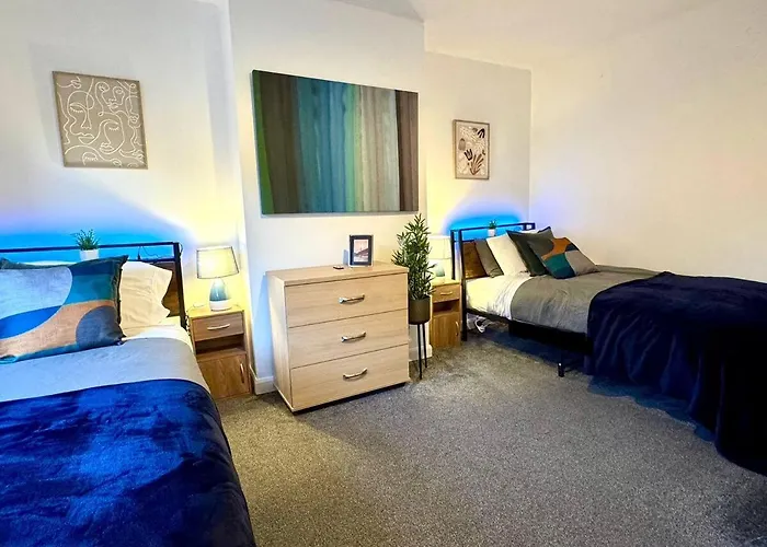 2br House By Eason Short Lets *