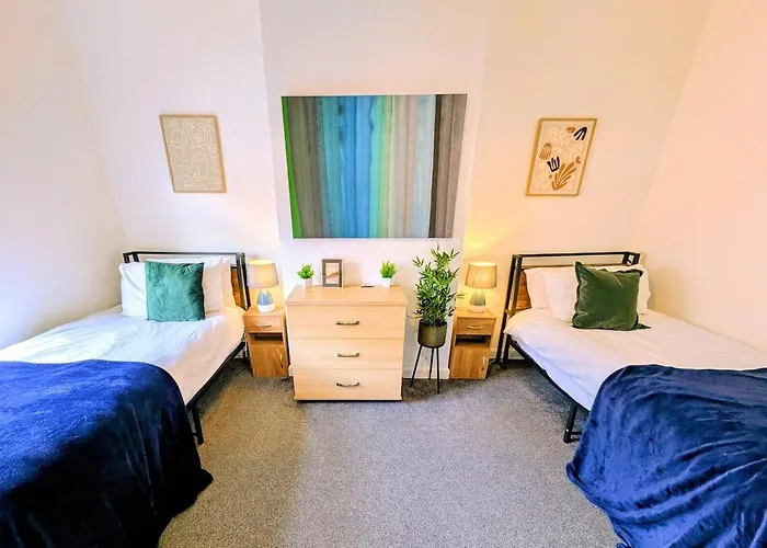 2br House By Eason Short Lets *